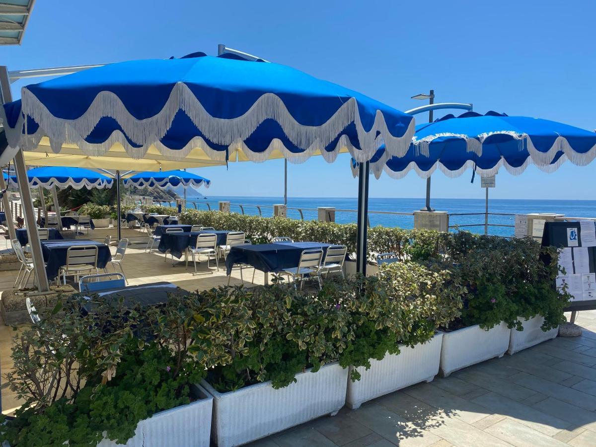 Caravella Hotel